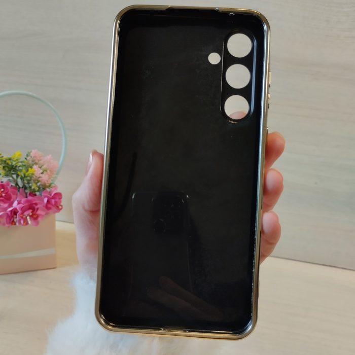 Чохол для samsung a35 5g жіночий силіконовий із золотистою рамкою Luxury (чорний) - Зображення 7