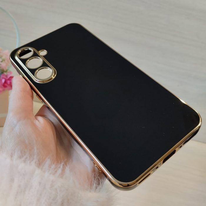 Чохол для samsung a35 5g жіночий силіконовий із золотистою рамкою Luxury (чорний) - Зображення 4